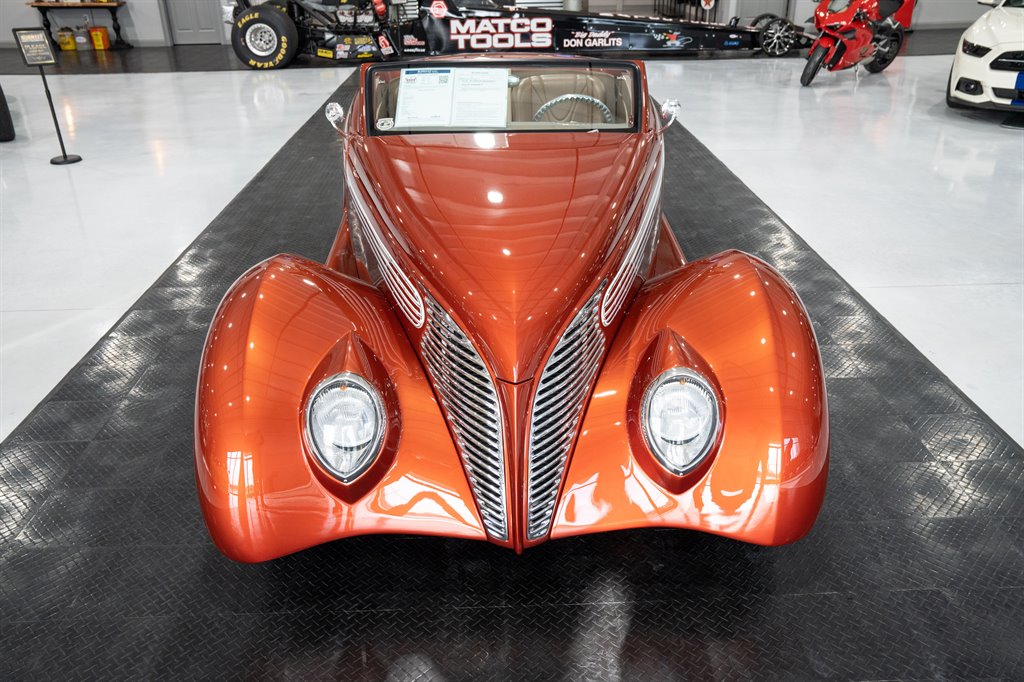 1939 Ford Cabriolet 9