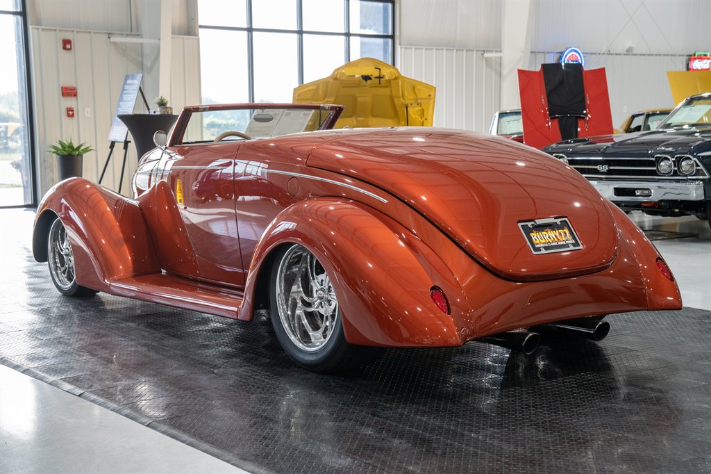 1939 Ford Cabriolet 3