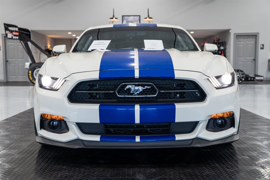2015 Ford Mustang 8