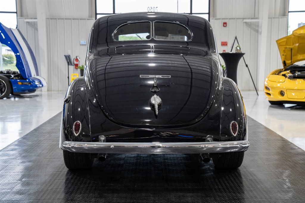 1939 Ford Coupe 4