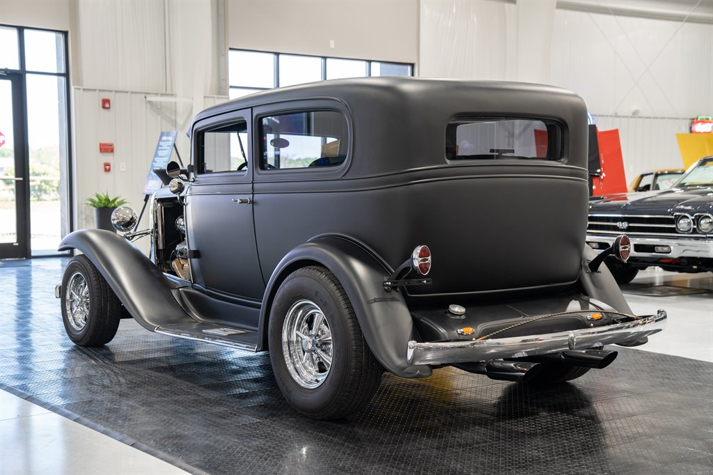 1932 Chevrolet Coupe 3