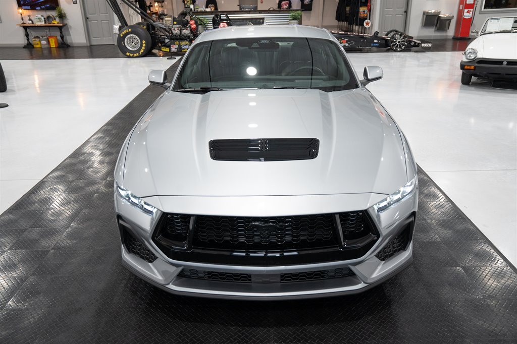 2024 Ford Mustang 11