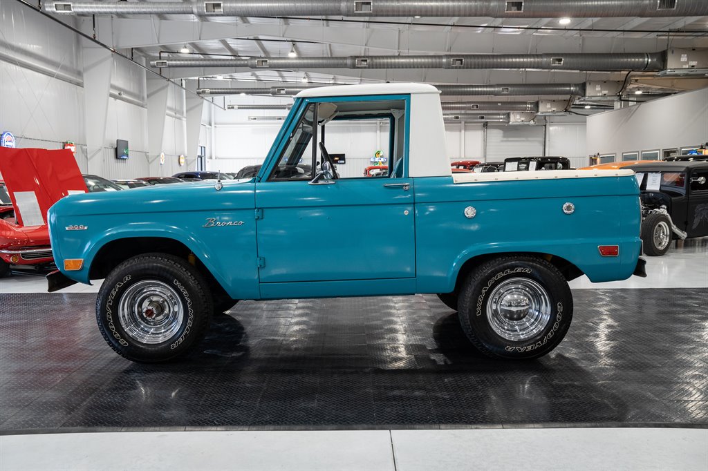 1969 Ford Bronco 2