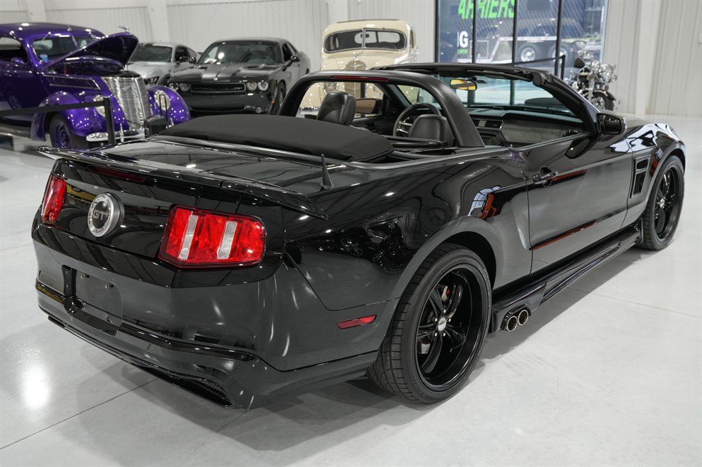 2010 Ford Mustang 7