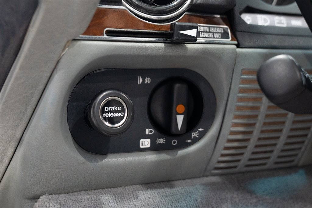 1986 Mercedes-Benz 560 Series 50
