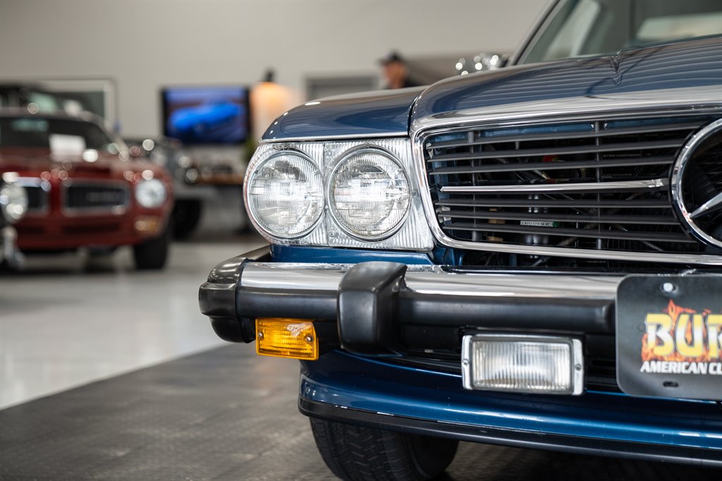 1986 Mercedes-Benz 560 Series 13