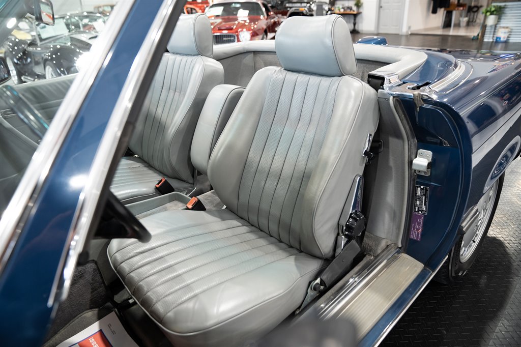 1986 Mercedes-Benz 560 Series 47