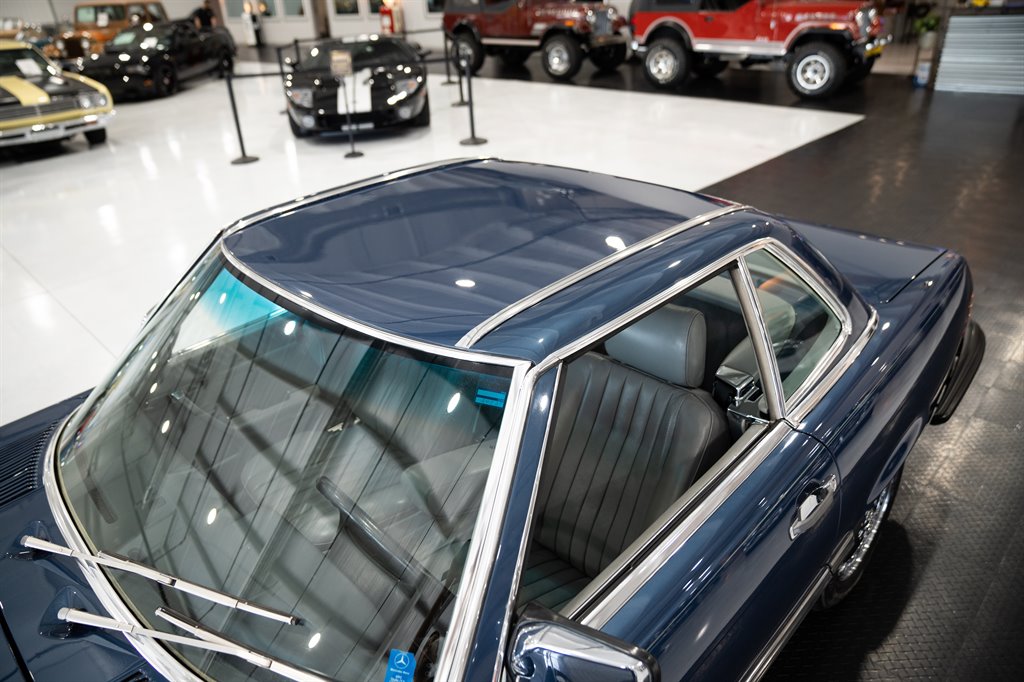 1986 Mercedes-Benz 560 Series 24