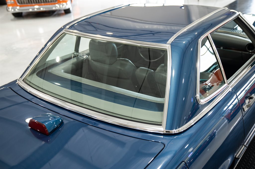 1986 Mercedes-Benz 560 Series 38