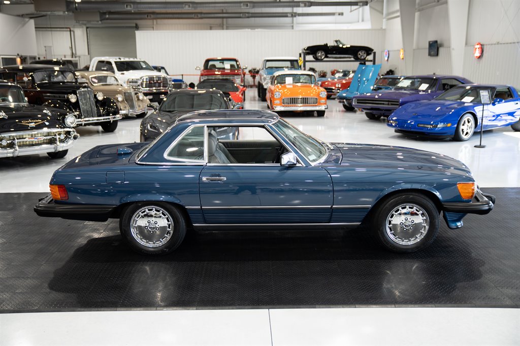 1986 Mercedes-Benz 560 Series 9