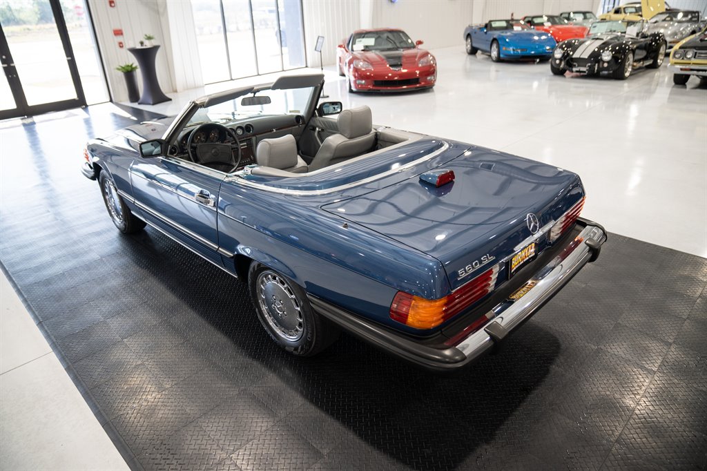 1986 Mercedes-Benz 560 Series 28