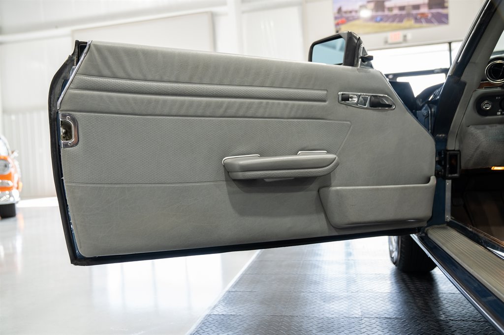 1986 Mercedes-Benz 560 Series 46