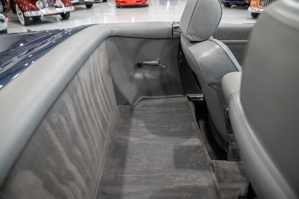 1986 Mercedes-Benz 560 Series 67