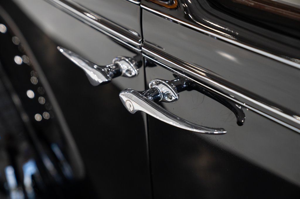 1937 Packard Model 115-C 28