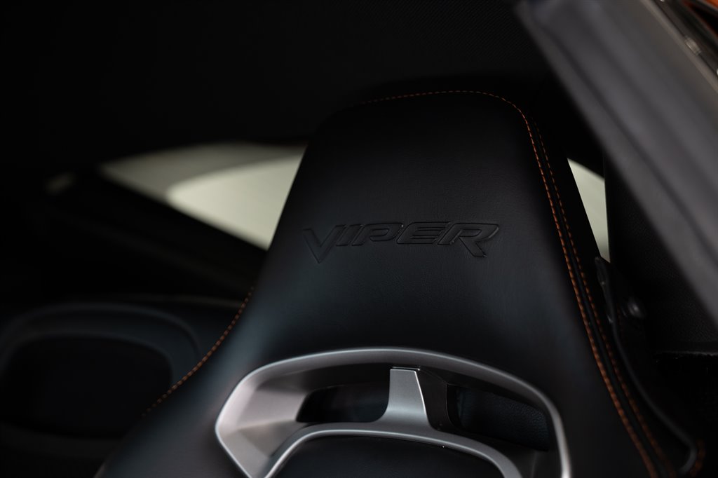 2014 Dodge Viper 46