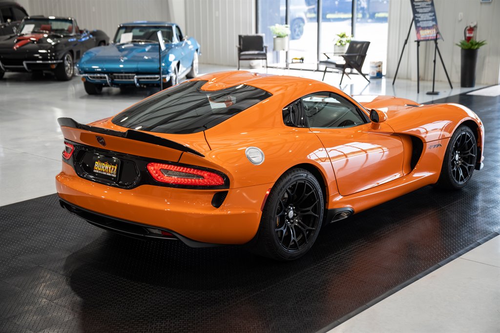 2014 Dodge Viper 9