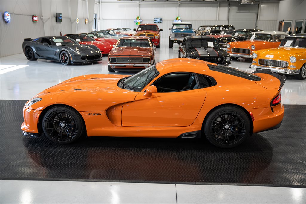 2014 Dodge Viper 3