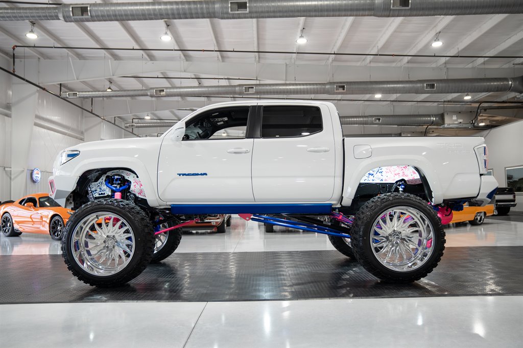 2023 Toyota Tacoma 7