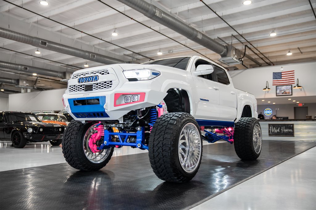 2023 Toyota Tacoma 1
