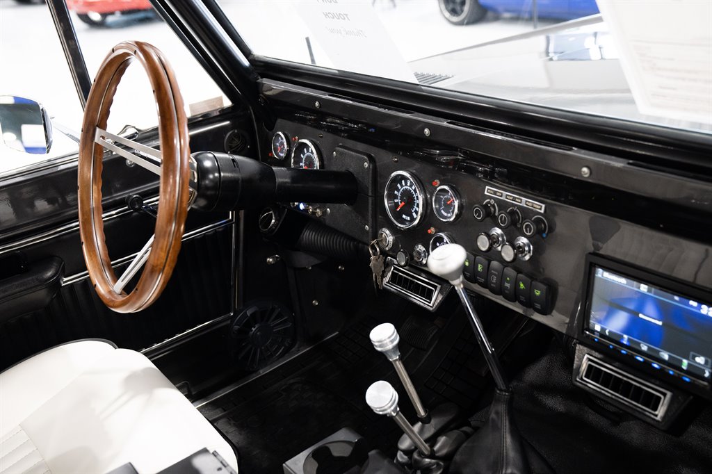 1973 Ford Bronco 33