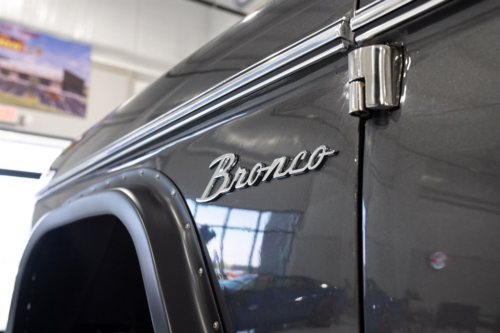 1973 Ford Bronco 14