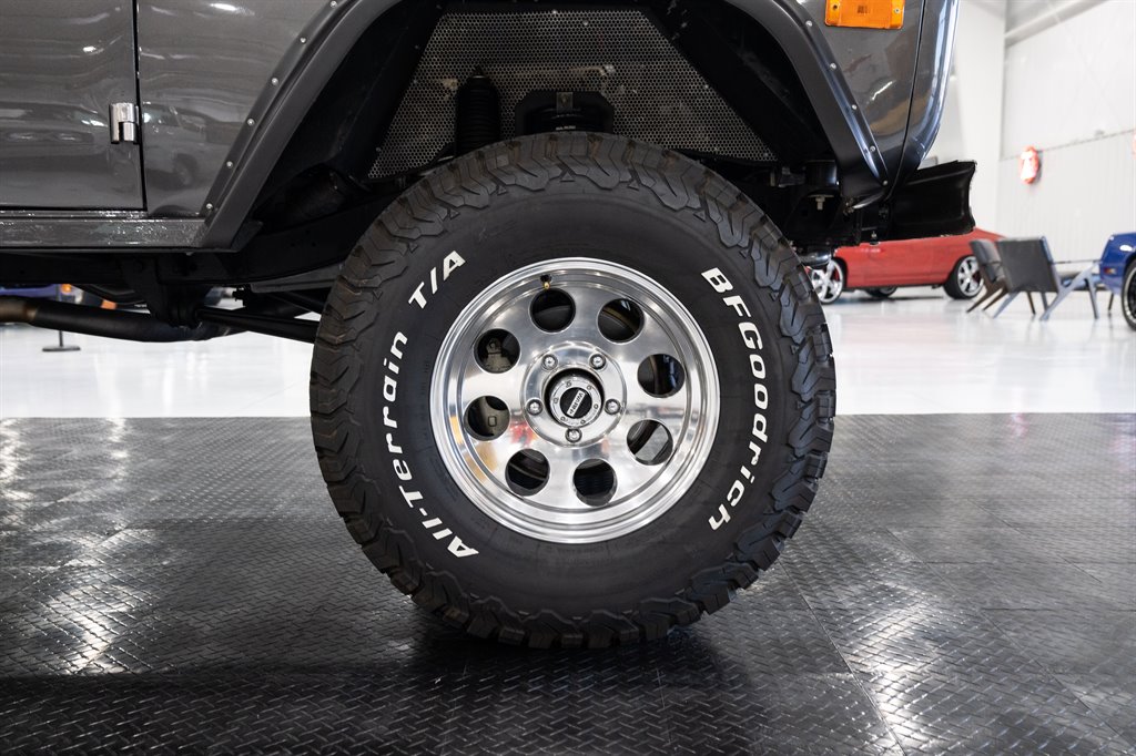 1973 Ford Bronco 18