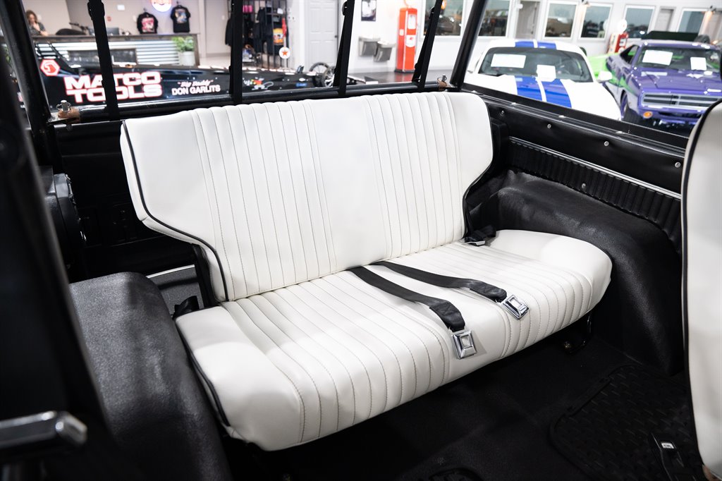 1973 Ford Bronco 38