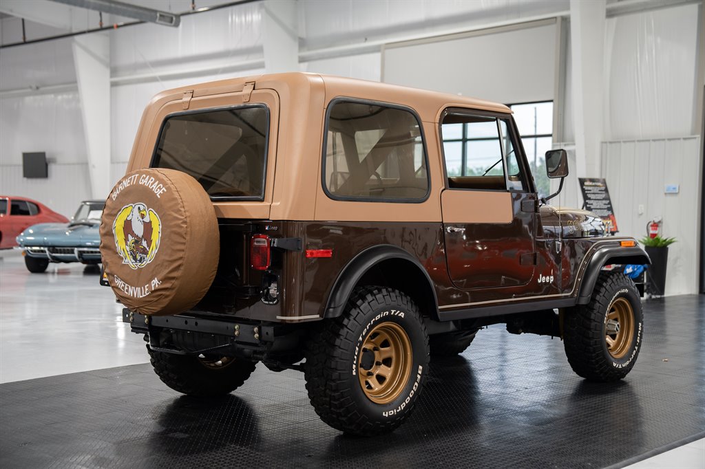 1979 Jeep CJ-7 Golden Eagle 10