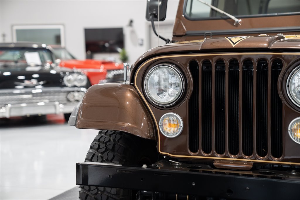 1979 Jeep CJ-7 Golden Eagle 20