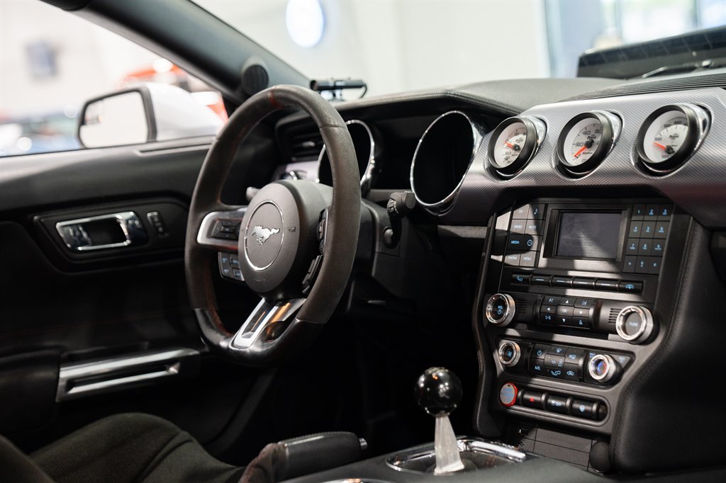 2016 Ford Mustang 61