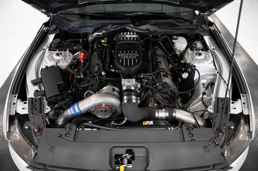 2016 Ford Mustang 75