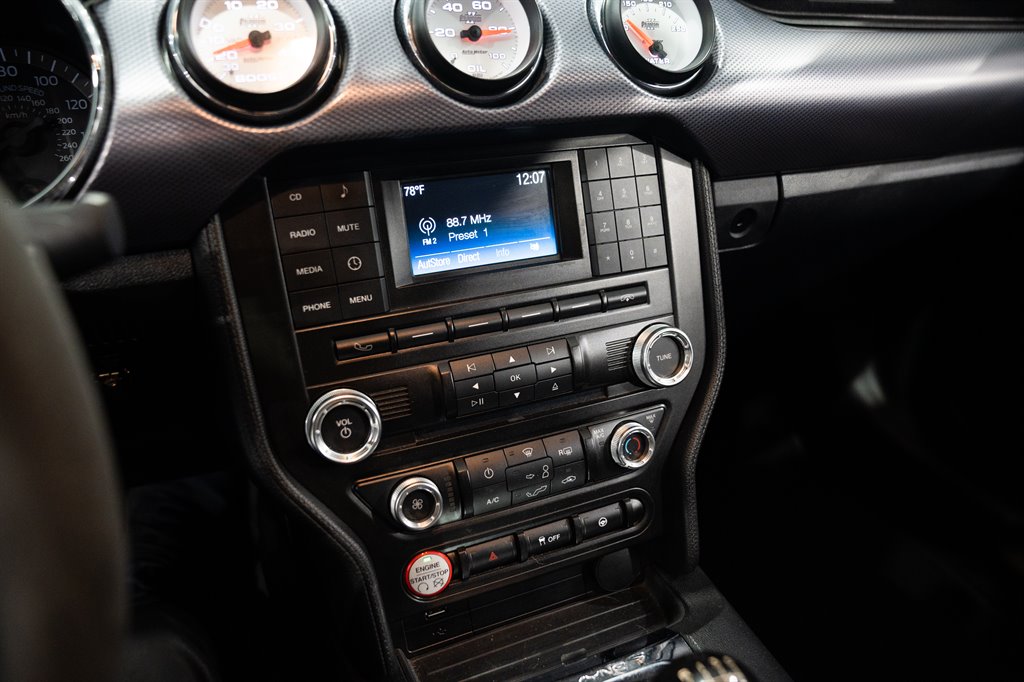 2016 Ford Mustang 57
