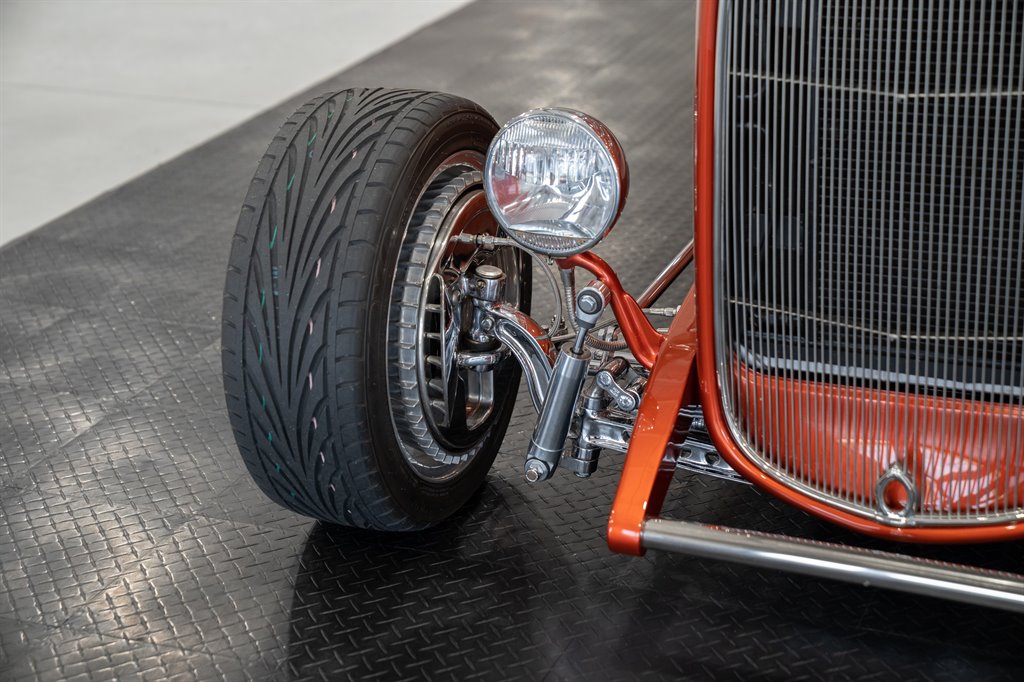 1932 Ford 3-Window Coupe 18