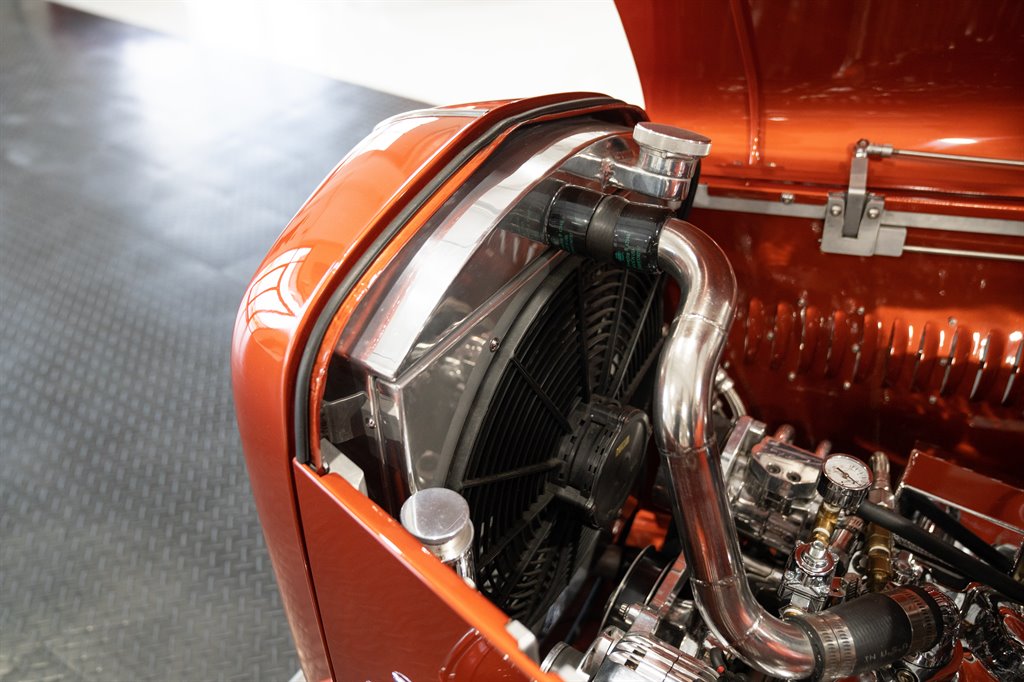 1932 Ford 3-Window Coupe 68