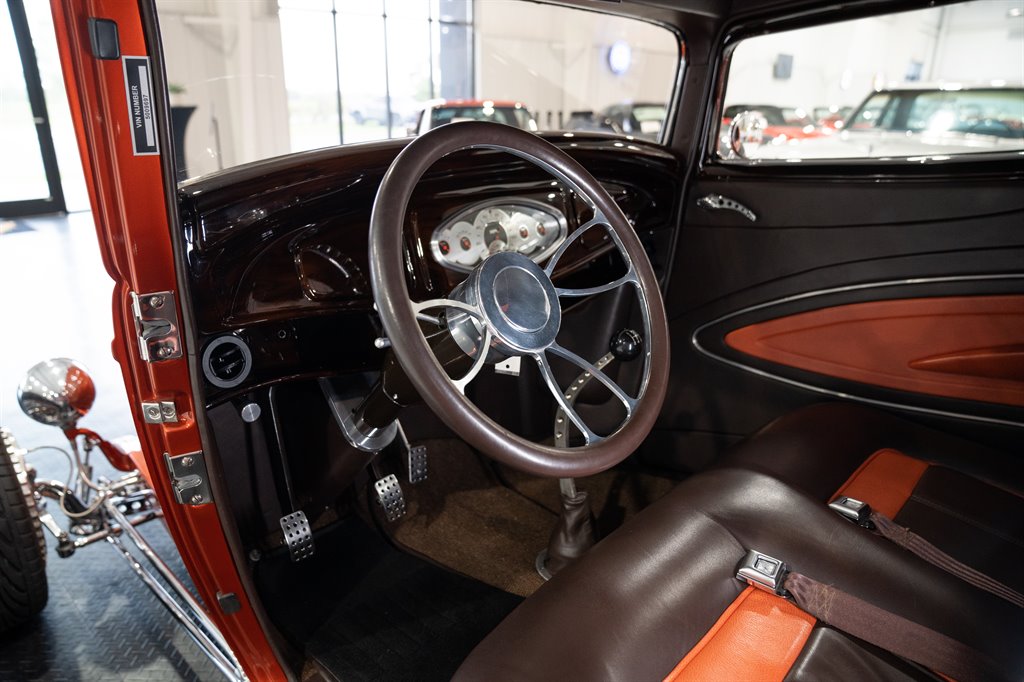 1932 Ford 3-Window Coupe 44