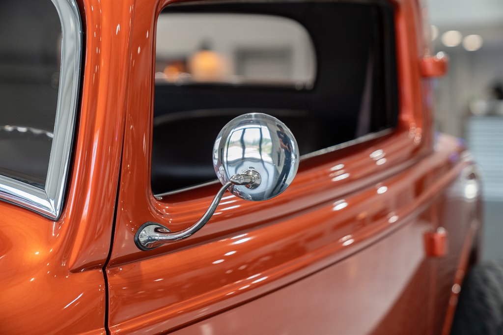 1932 Ford 3-Window Coupe 25