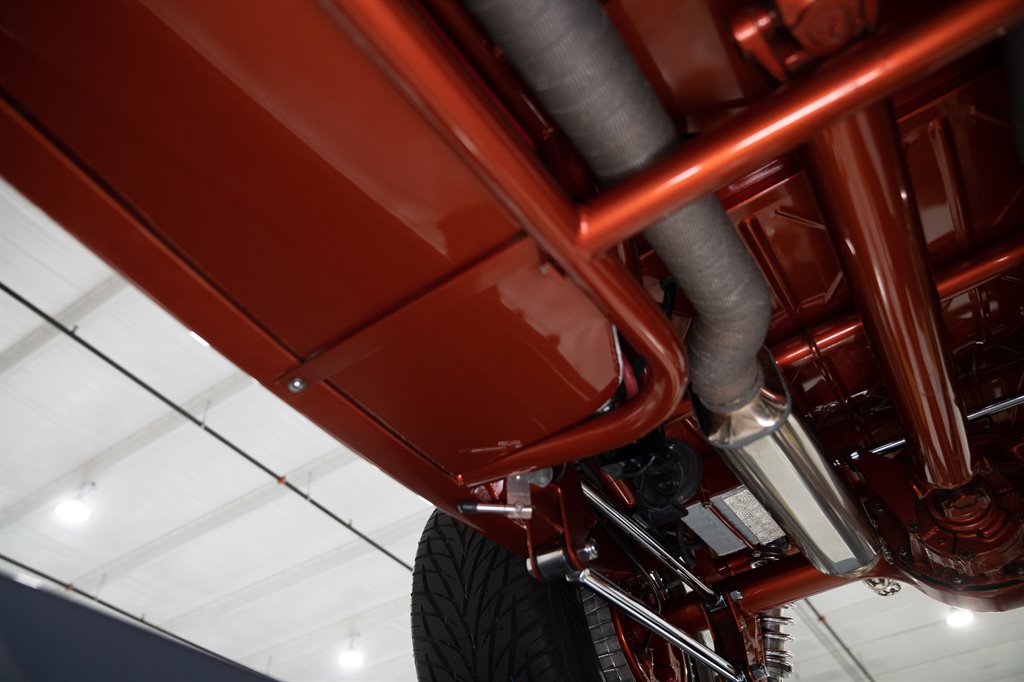 1932 Ford 3-Window Coupe 88