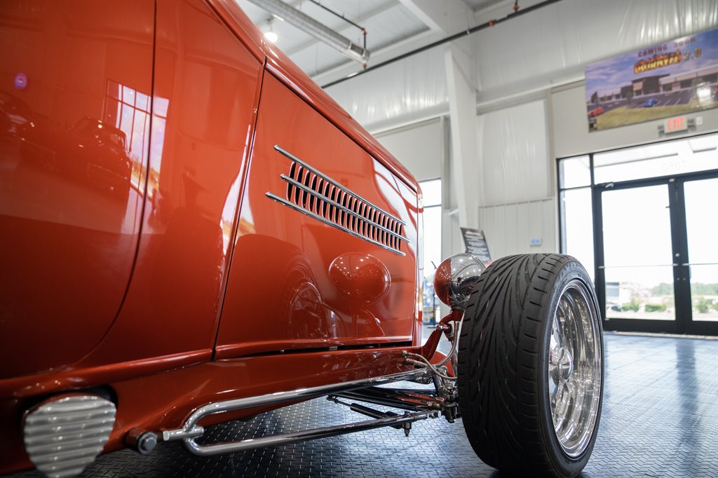 1932 Ford 3-Window Coupe 28
