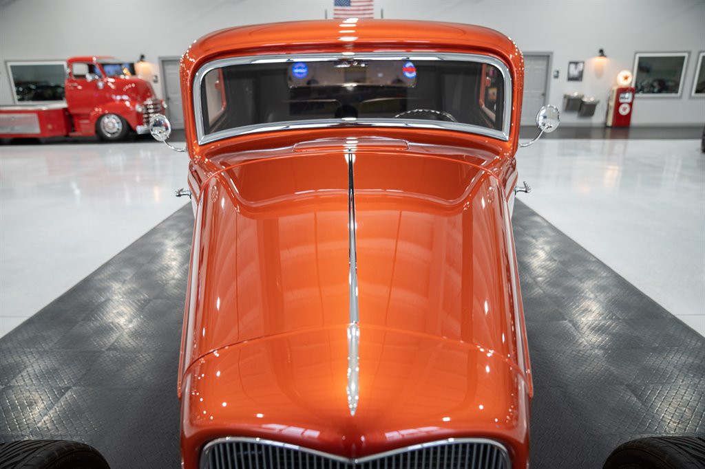 1932 Ford 3-Window Coupe 22