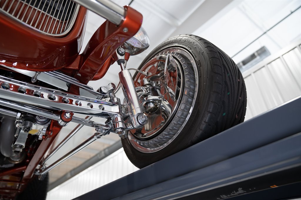 1932 Ford 3-Window Coupe 80