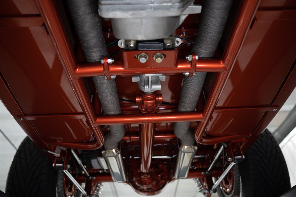 1932 Ford 3-Window Coupe 86