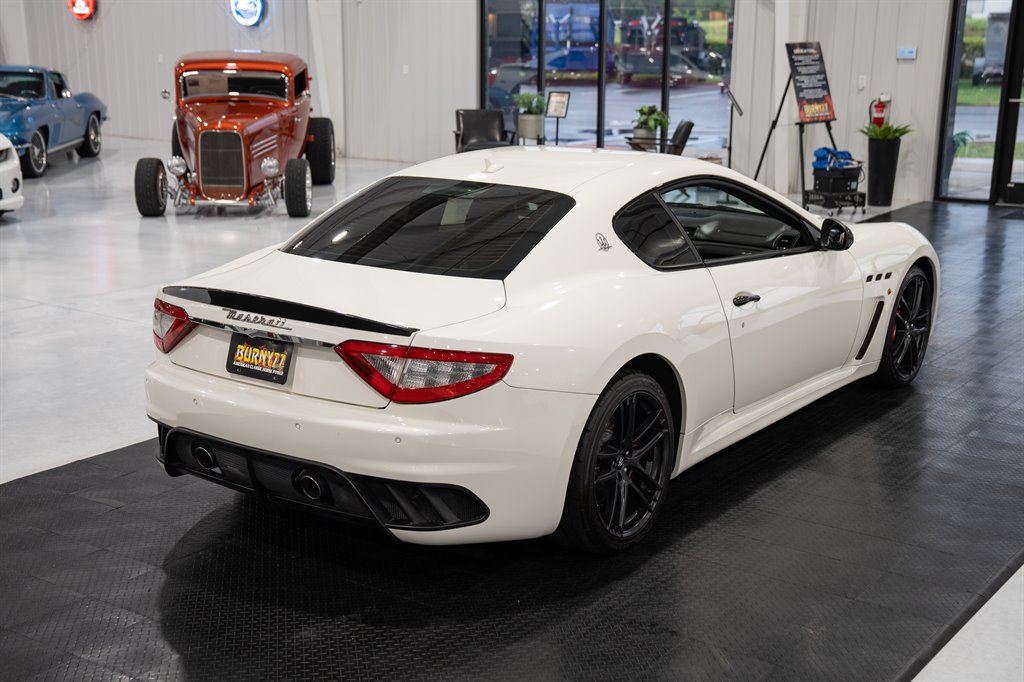2012 Maserati Granturismo 10