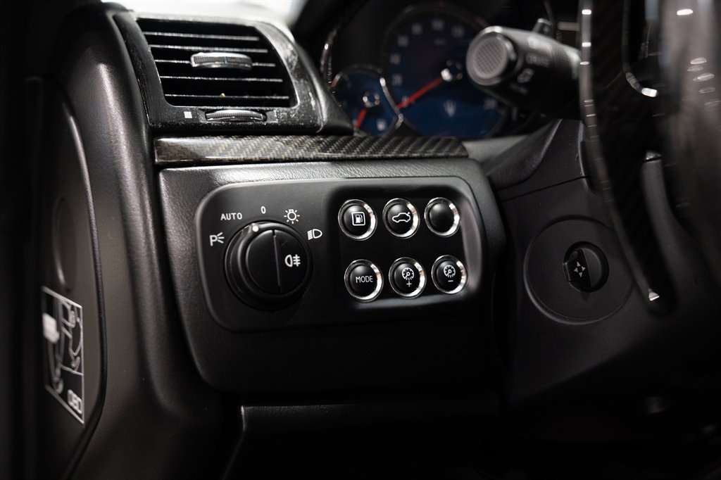 2012 Maserati Granturismo 42