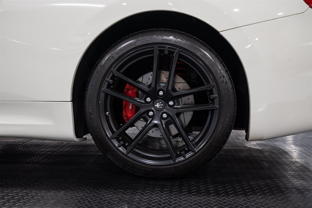 2012 Maserati Granturismo 36