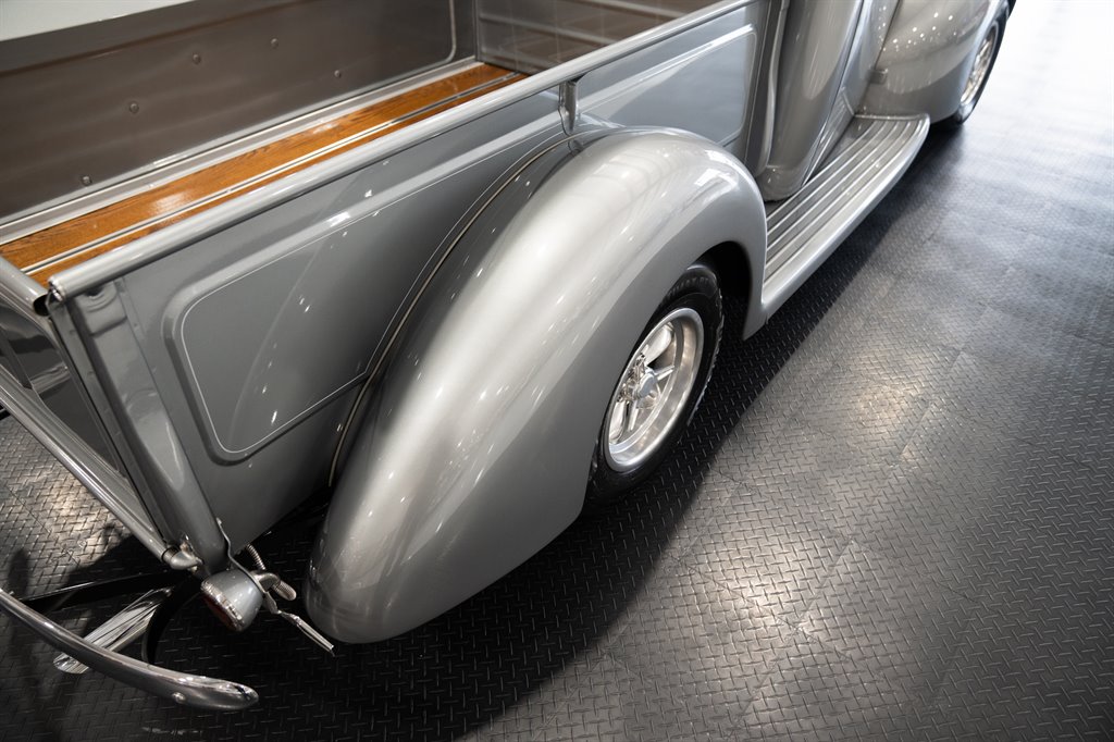 1941 Ford F1 30