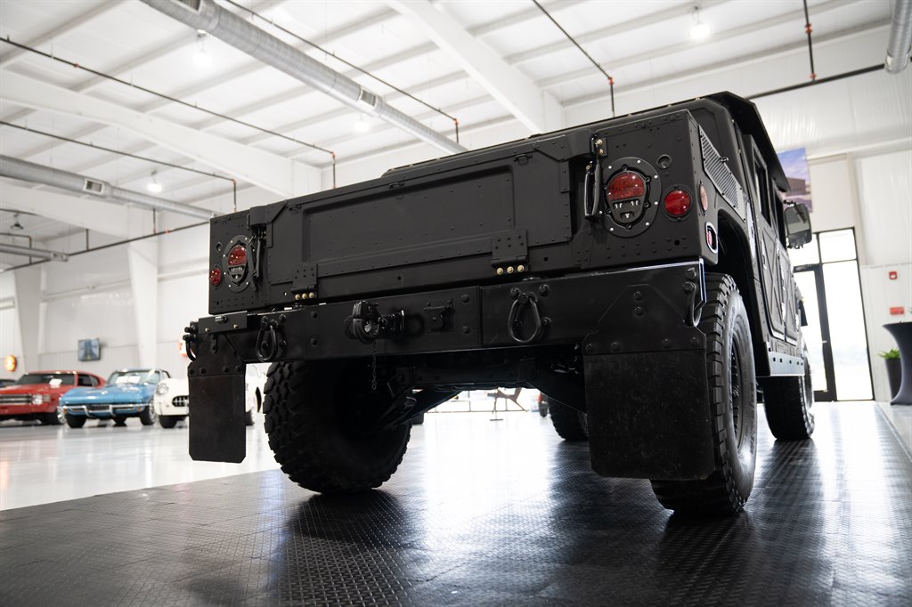 2006 AM General Hummer H1 26