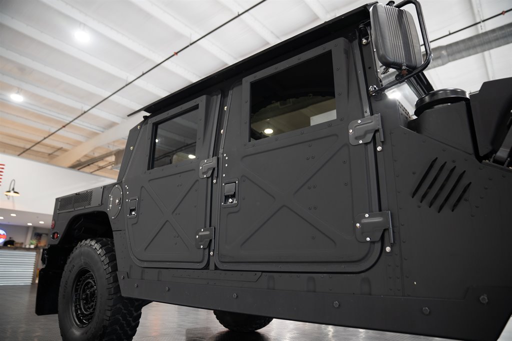 2006 AM General Hummer H1 17