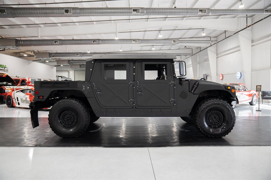 2006 AM General Hummer H1 6