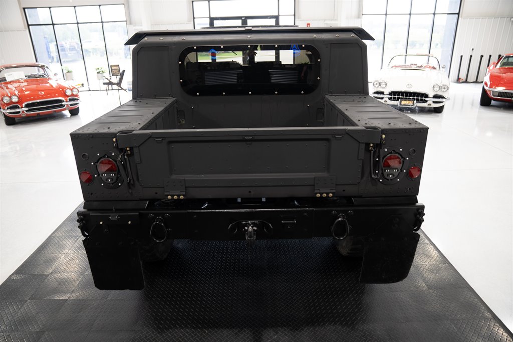 2006 AM General Hummer H1 23