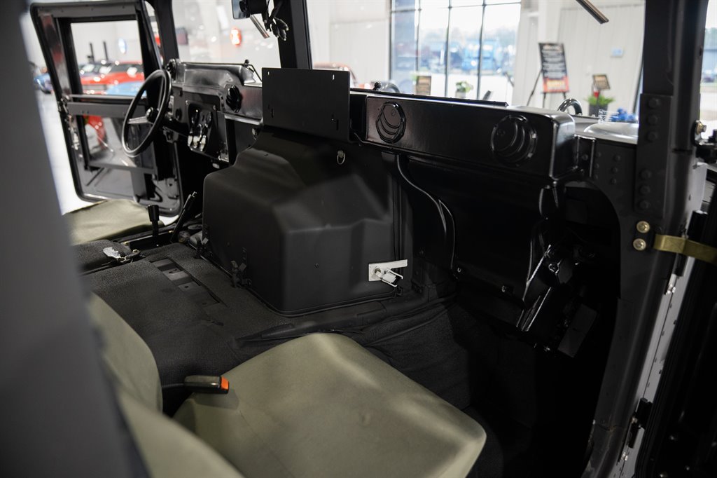2006 AM General Hummer H1 43